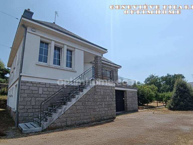 Centre-ville de Pontivy – Maison de 4 pièces sur 1 500 m² en zone UB : un potentiel rare qui fait la différence ! — photo 1