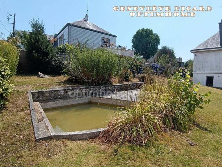 Centre-ville de Pontivy – Maison de 4 pièces sur 1 500 m² en zone UB : un potentiel rare qui fait la différence ! — photo 1