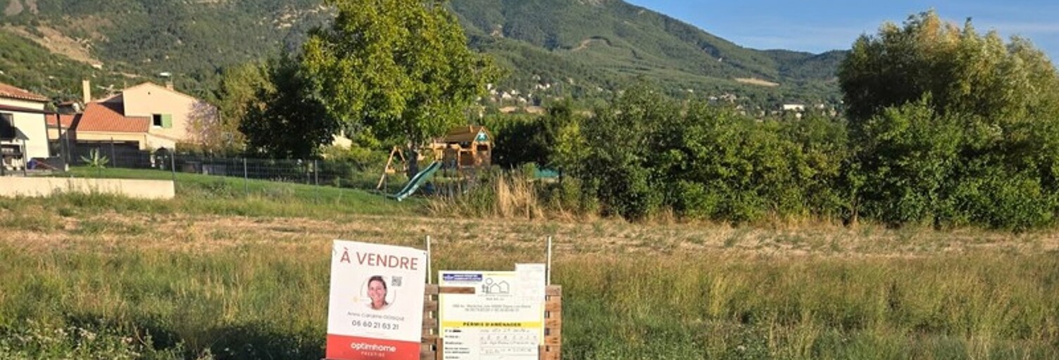 Terrain  695 m² à vendre à Digne-les-Bains (04000)