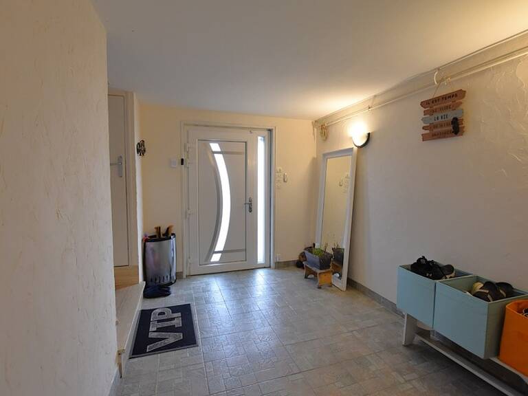 À VENDRE – Maison familiale avec piscine à La Chapelle-d'Aurec – À 5 minutes de Monistrol-sur-Loire — photo 1