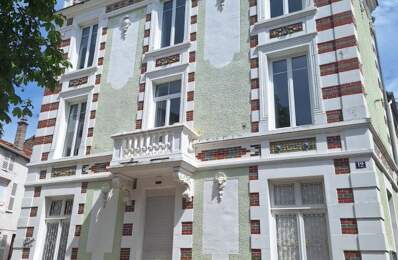 Immeuble de prestige de 106 m2 habitables proche thermes et — photo du bien
