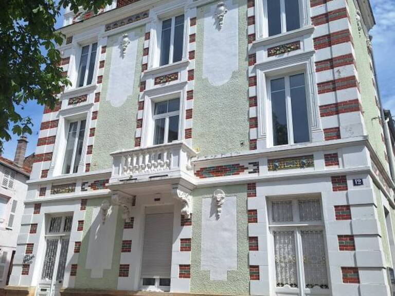 Immeuble de prestige de 106 m2 habitables proche thermes et — photo 1