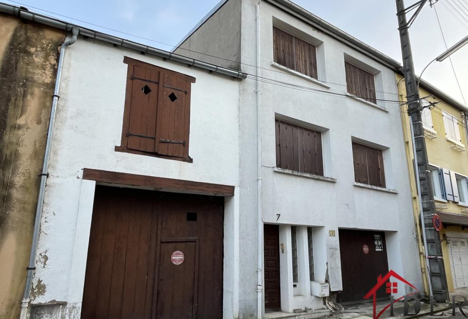 Maison de 166 m2 habitables sur trois étages. Terrain 407 m2 — photo 1