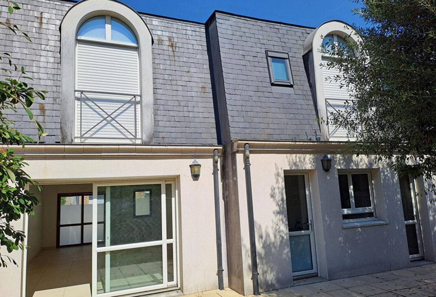 Maison avec 4 chambres et garage — photo 1