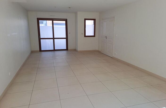 Maison avec 4 chambres et garage — photo 2