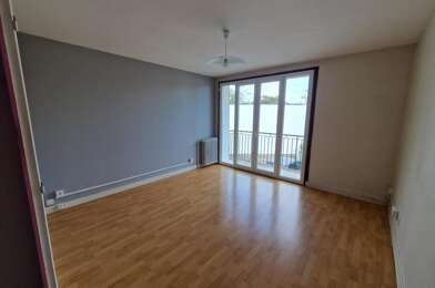 Appartement 3 pièces 715 €