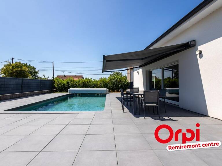 MAISON CONTEMPORAINE DE PLAIN-PIED – PISCINE — photo 1