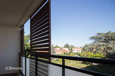 Appartement 3 pièces 855 €