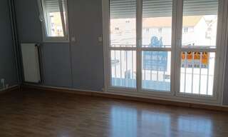 Appartement 1 Pièce 27 m² à louer à Saint-Julien-les-Villas (10800)