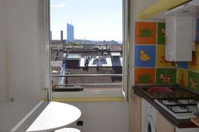 Appartement 3 pièces 825 €