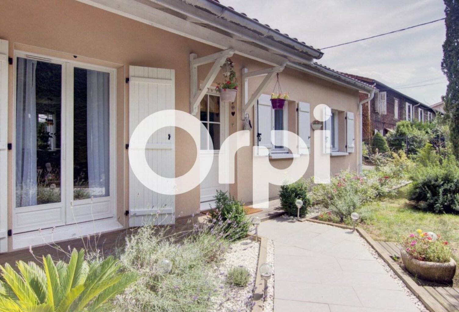 Exclusivité Orpi - Plain-pied avec terrain à La Grand-Croix — photo 1