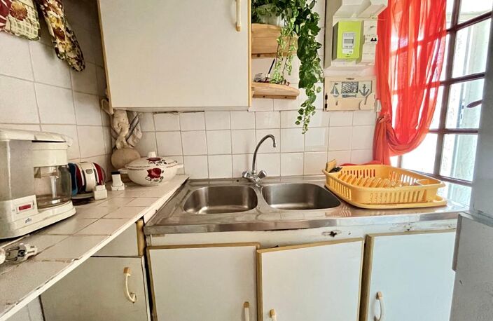 A vendre - Maison en pierre à rénover au cœur de Glomel — photo 3