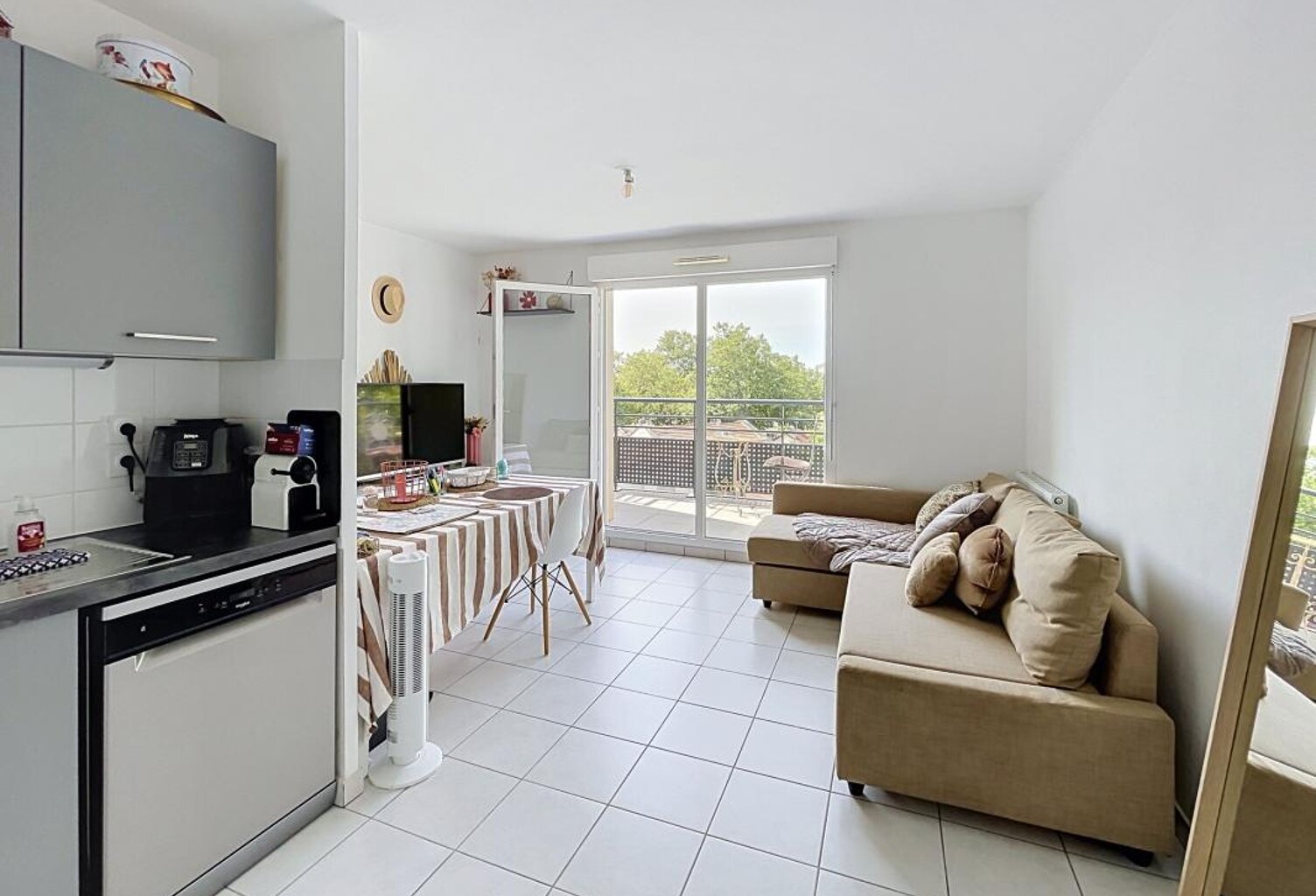 T2 lumineux 38m² – Secteur Parilly, Vénissieux – Sans vis-à-vis — photo 1