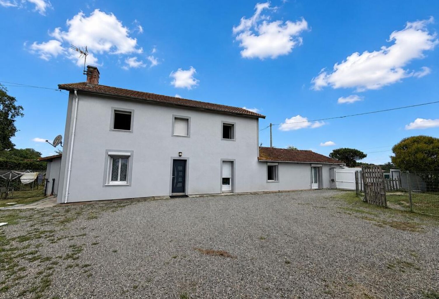 Maison au calme de 193 m² sur 3320 m² et triple garage — photo 1