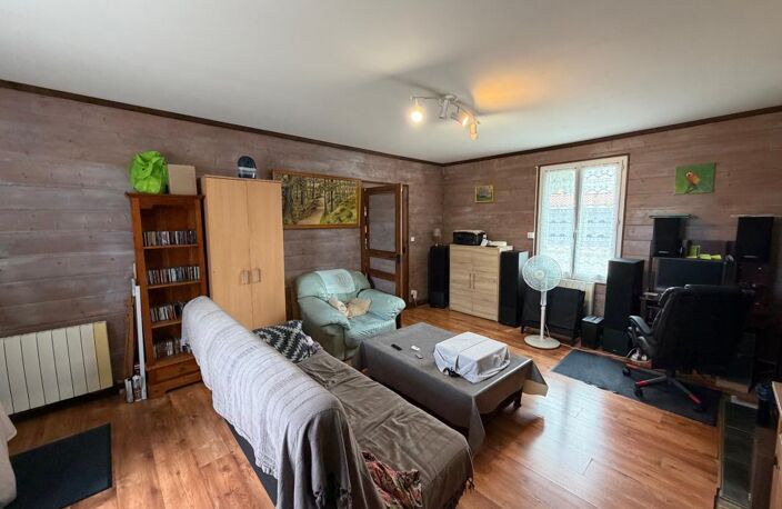 Maison au calme de 193 m² sur 3320 m² et triple garage — photo 5