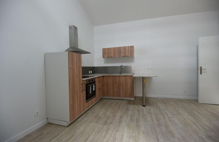 A LOUER - Appartement F2 en Duplex - Montois La Montagne — photo 2