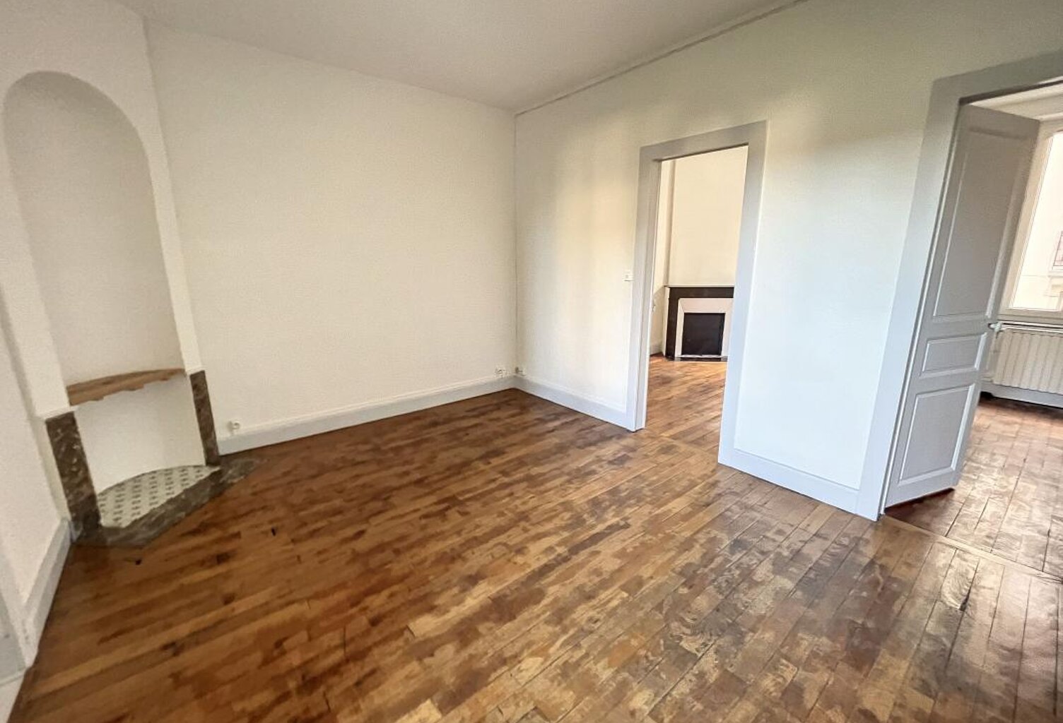 Appartement À Louer — photo 1