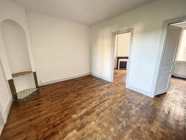 Appartement À Louer — photo du bien