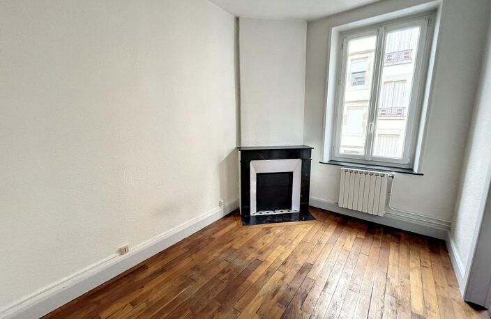 Appartement À Louer — photo 2