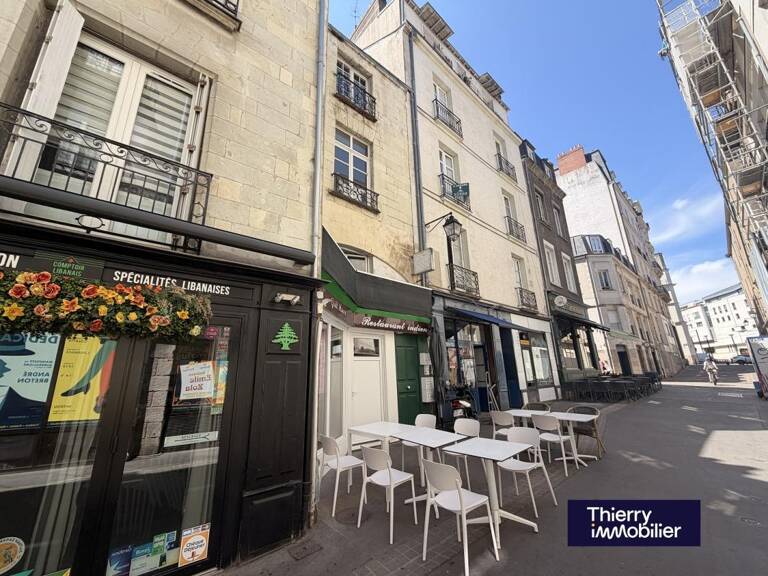 IMMEUBLE RUE DU CALVAIRE — photo 1