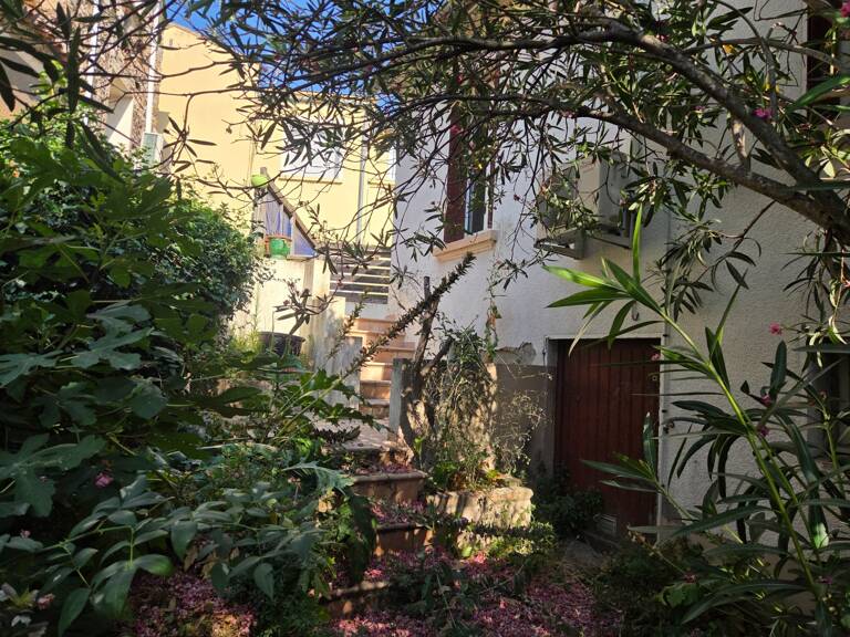 SAINT MARTIN DE VALGALGUES (30) idéal investisseur maison mitoyennes 91m² environ sur une parcelle de 175m² en centre ville — photo 1