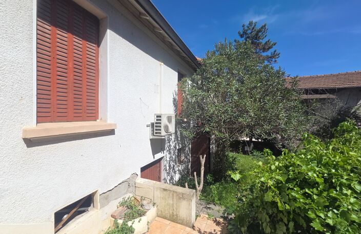 SAINT MARTIN DE VALGALGUES (30) idéal investisseur maison mitoyennes 91m² environ sur une parcelle de 175m² en centre ville — photo 3