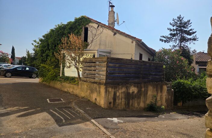 SAINT MARTIN DE VALGALGUES (30) idéal investisseur maison mitoyennes 91m² environ sur une parcelle de 175m² en centre ville — photo 4