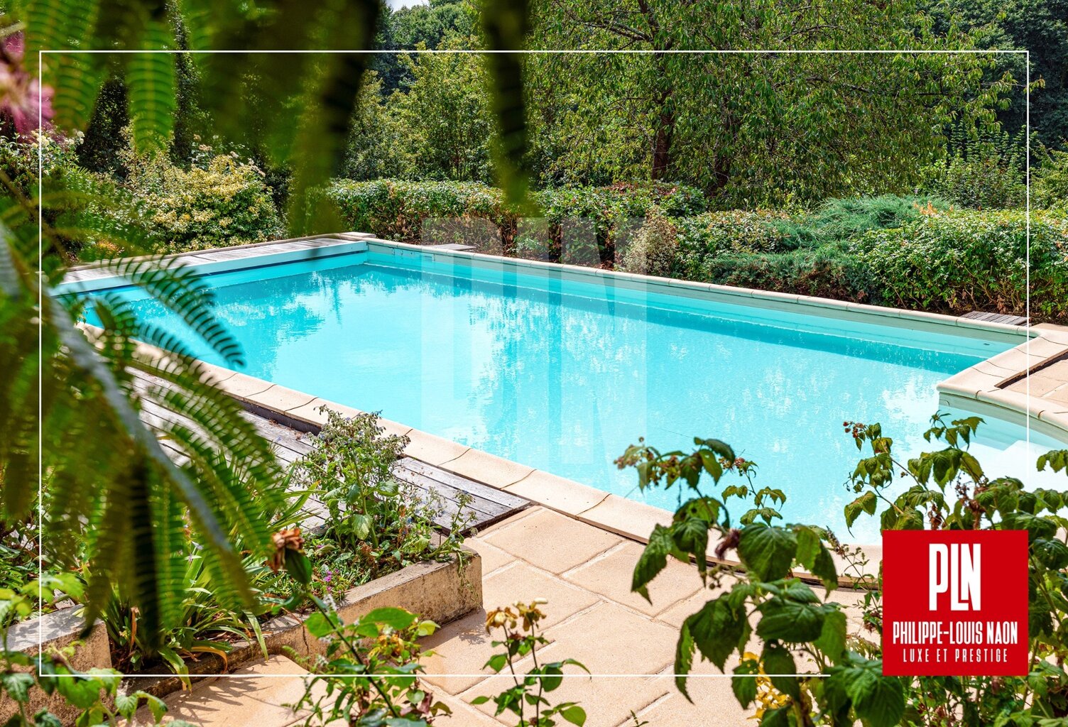À 5MN du Mans, une propriété d'architecte rare réunissant 2 chambres de plain-pied, une piscine et un magnifique parc paysager — photo 1