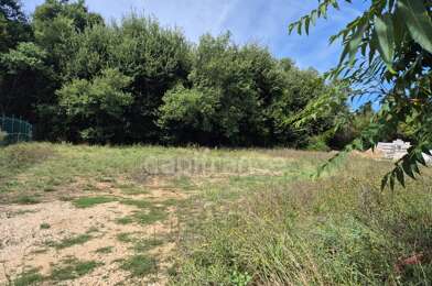 Terrain  96000 €