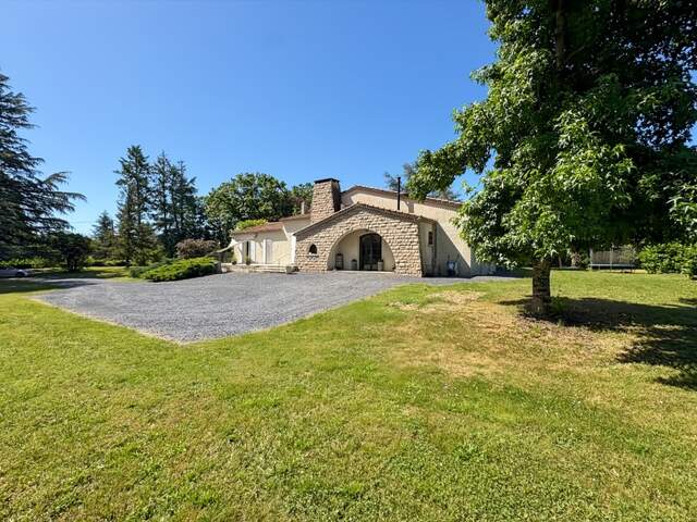 Maison à vendre 7 pièces NOGARO (32) — photo du bien