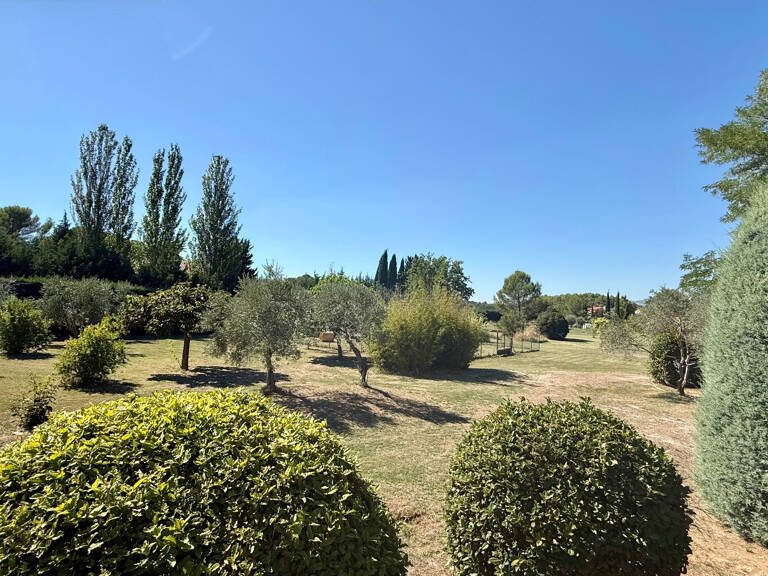Propriété à vendre entre Peynier et Trets sur plus d'un hectare, maison principale environ 225 m2 — photo 1