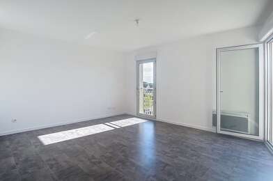 Appartement 4 pièces 176550 €