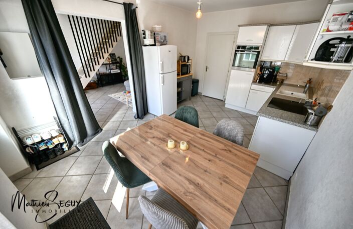 Maison de village avec extérieur à SAIN BEL (69) — photo 4