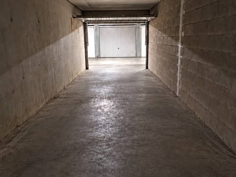 À vendre : double box de 25 m² – Quartier Palais de Justice – Marseille 6ᵉ — photo 1