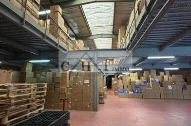 Local industriel  2390000 €