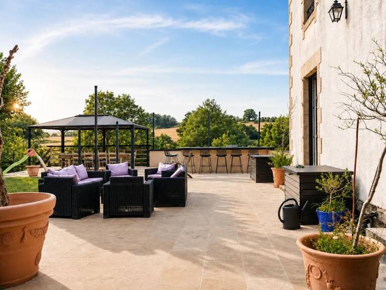 Maison de 7 pièces de 222 m² à Flavignac — photo 1