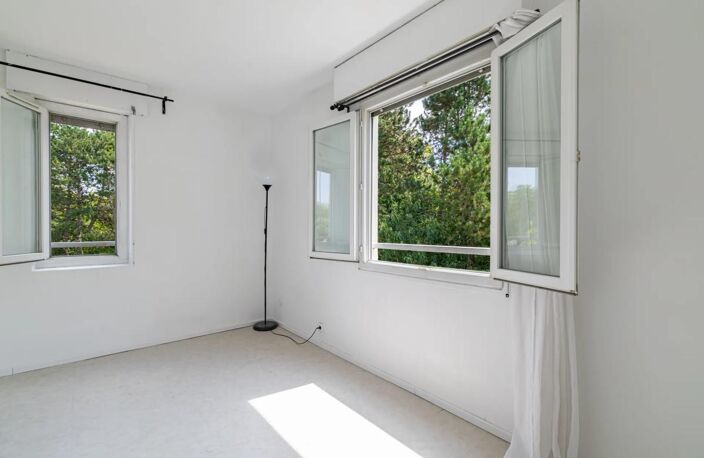Appartement T4 de 79 m² à Trappes — photo 4