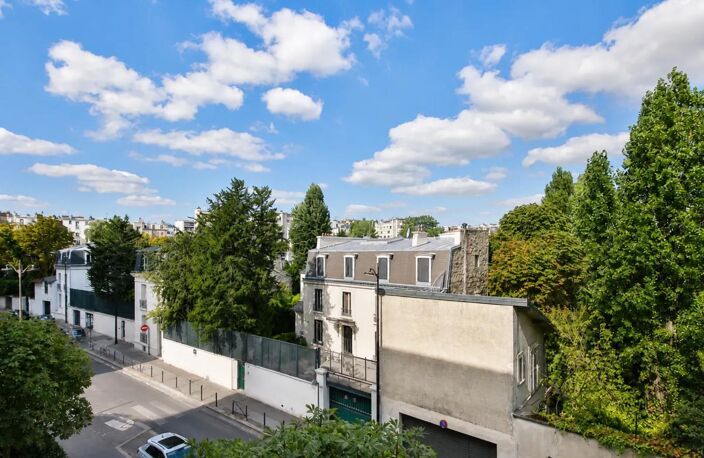 Appartement de 5 pièces, 4 ch d'environ 130 m² à Paris 16° — photo 2