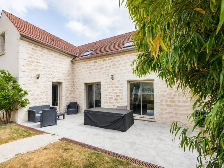 Maison de 8 pièces de 180 m² à Jambville — photo 1