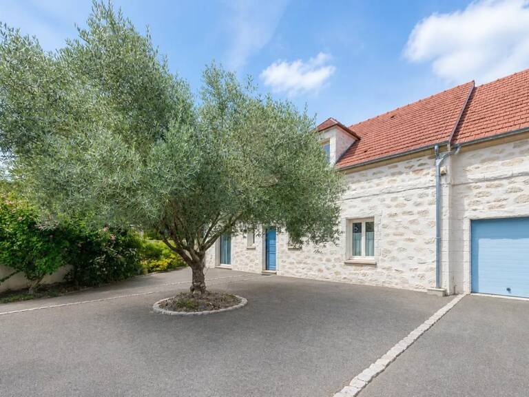 Maison de 8 pièces de 180 m² à Jambville — photo 1