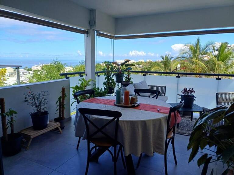 2 Appartements Saint Gilles les Bains — photo 1