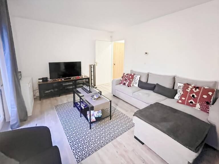Bel Appartement Studio - COURDIMANCHE — photo 1
