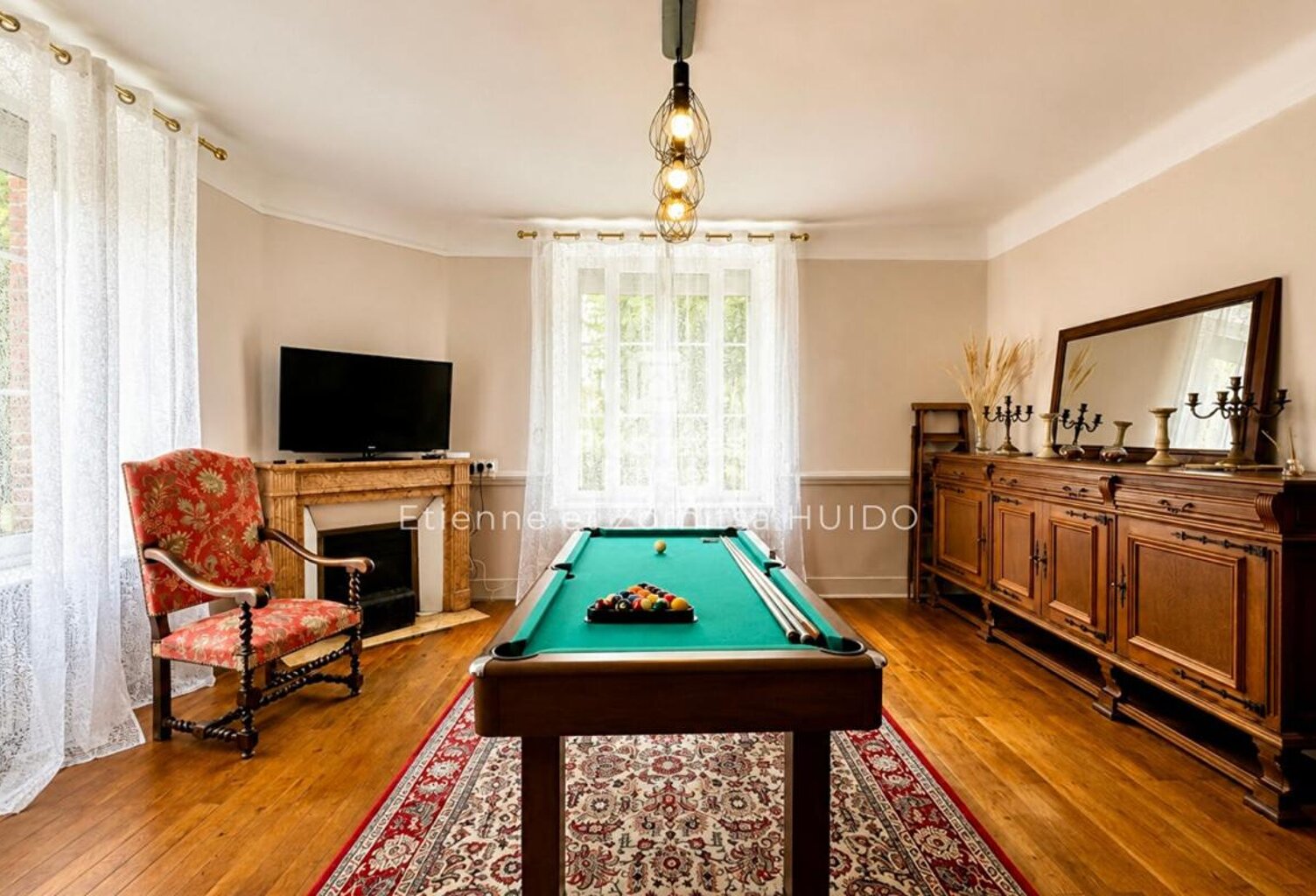 Maison de maître de 231 m² avec deux habitations Centre-ville de Vatan — photo 1