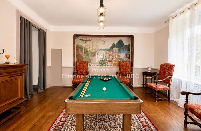 Maison de maître de 231 m² avec deux habitations Centre-ville de Vatan — photo 2