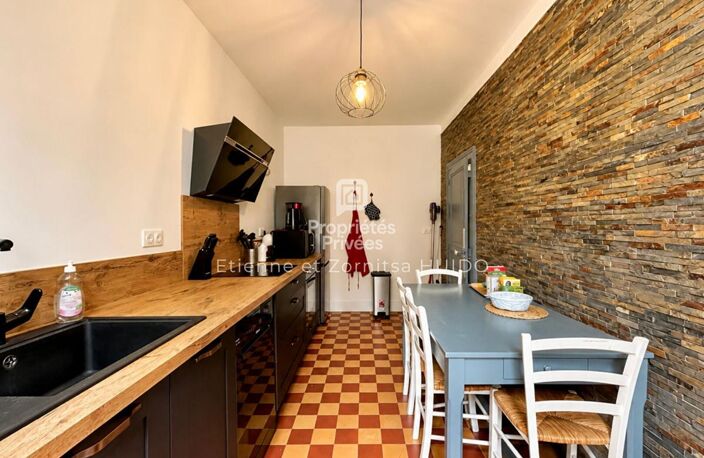 Maison de maître de 231 m² avec deux habitations Centre-ville de Vatan — photo 5