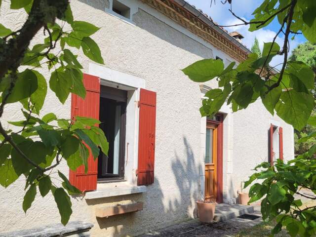 Ancienne fermette : maison  122 m² et grange  420 m² sur parcelle de 3ha environs à la campagne — photo du bien