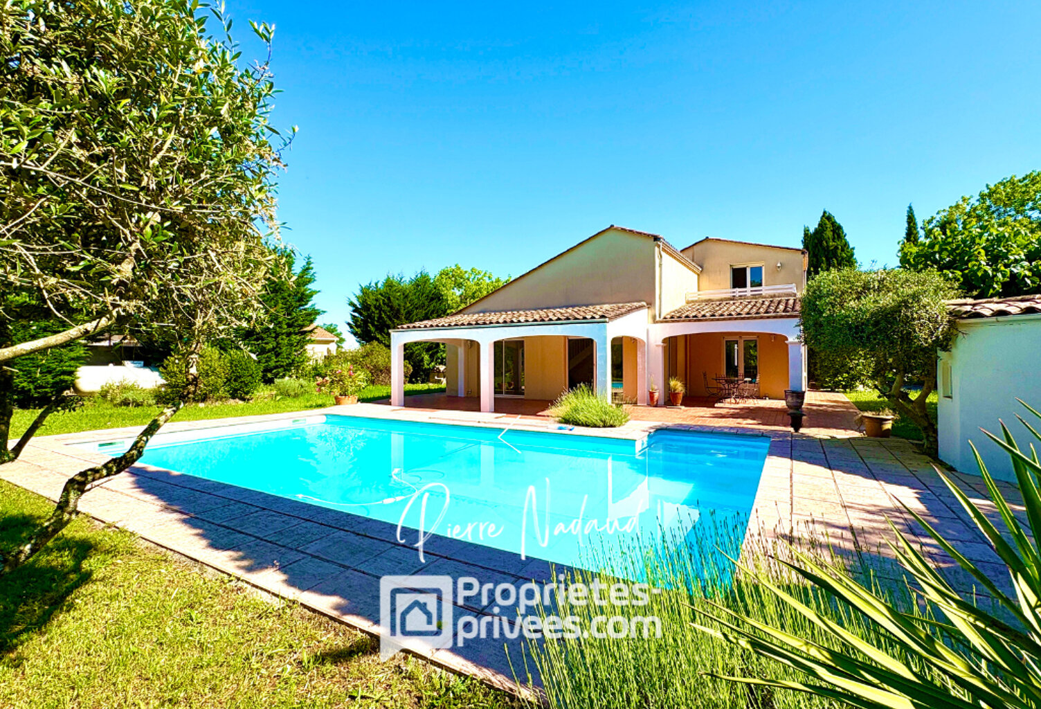 Élégant mas provençal aux portes de Libourne — photo 1