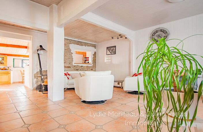 MAISON DE CARACTÈRE  REZÉ -107 m² - JARDIN ARBORÉ — photo 3