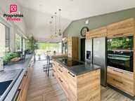 Maison en pierre rénovée de 142 m² sur plus de 7 300 m² — photo 2