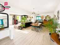 Maison en pierre rénovée de 142 m² sur plus de 7 300 m² — photo 4